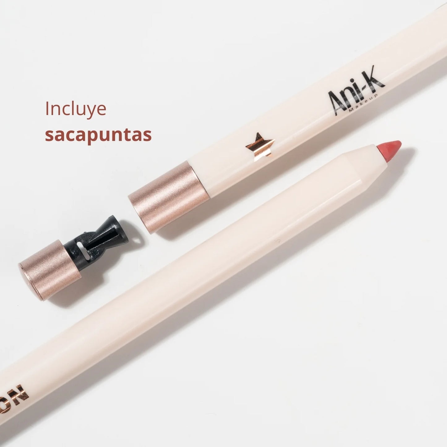 LAPIZ DE LABIOS KISS DEFINITION ANI-K