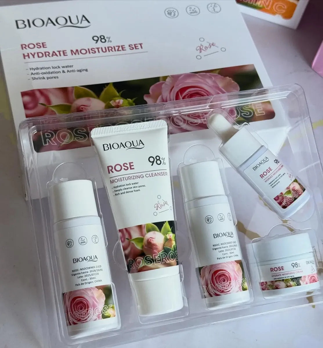 Mini kit de Rose Hidrating Moisturizing  BIOAQUA