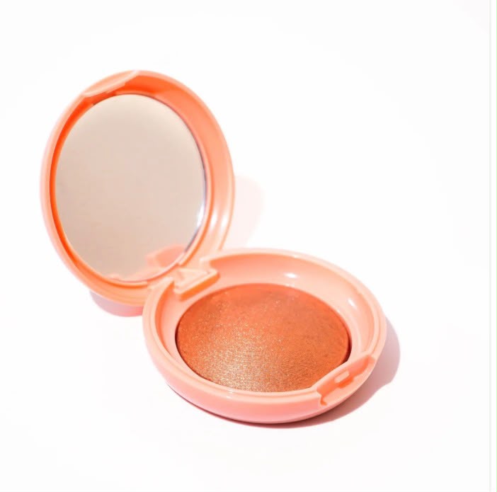 Luminous blush