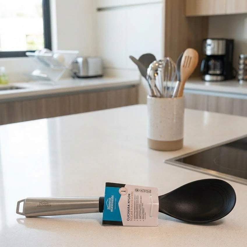Cuchara de Nylon con Mango de Acero Inoxidable - Home Elements