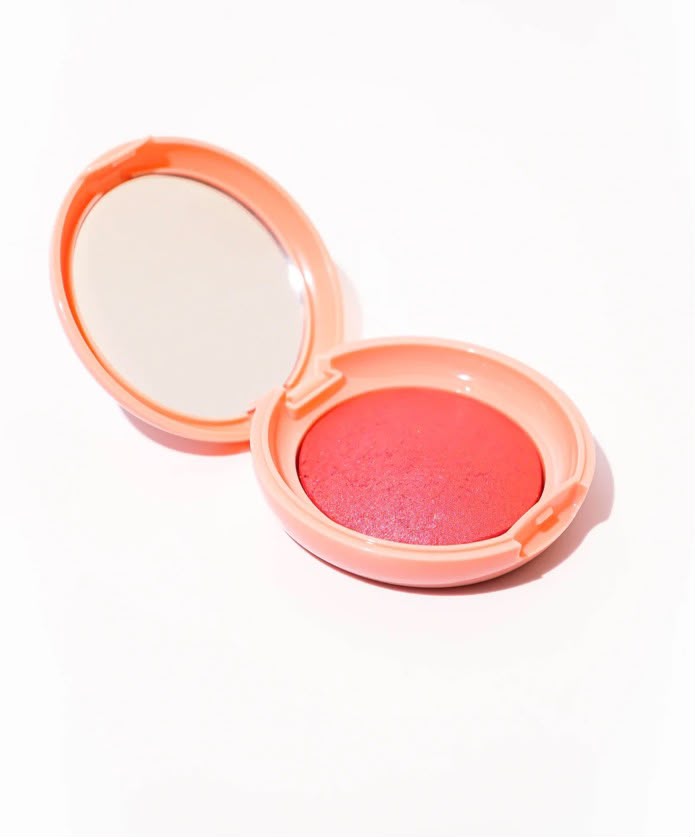 Luminous blush
