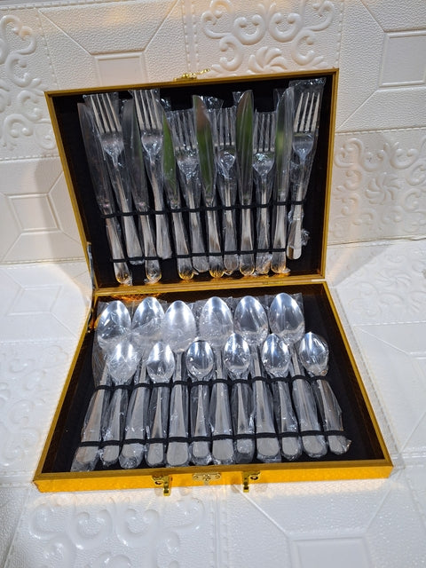 Set de cubiertos  24 piezas